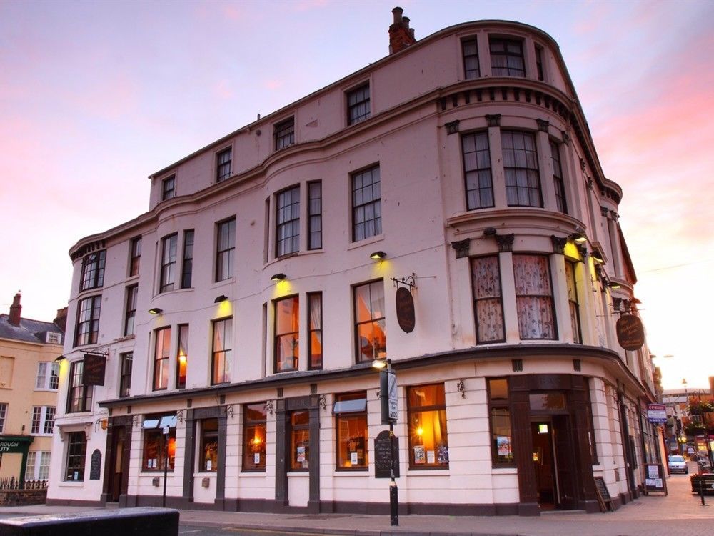 The Dickens Bar & Inn Scarborough Exterior foto